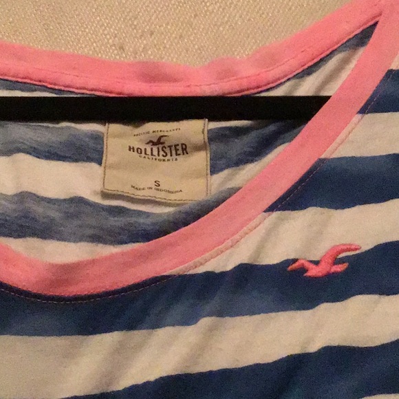 Hollister multi-stripped tee shirt - Picture 3 of 3